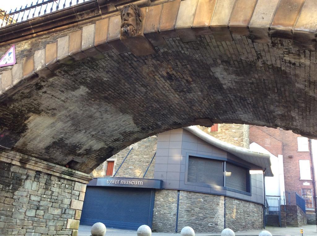 Princes House In The Walled City 런던데리 외부 사진